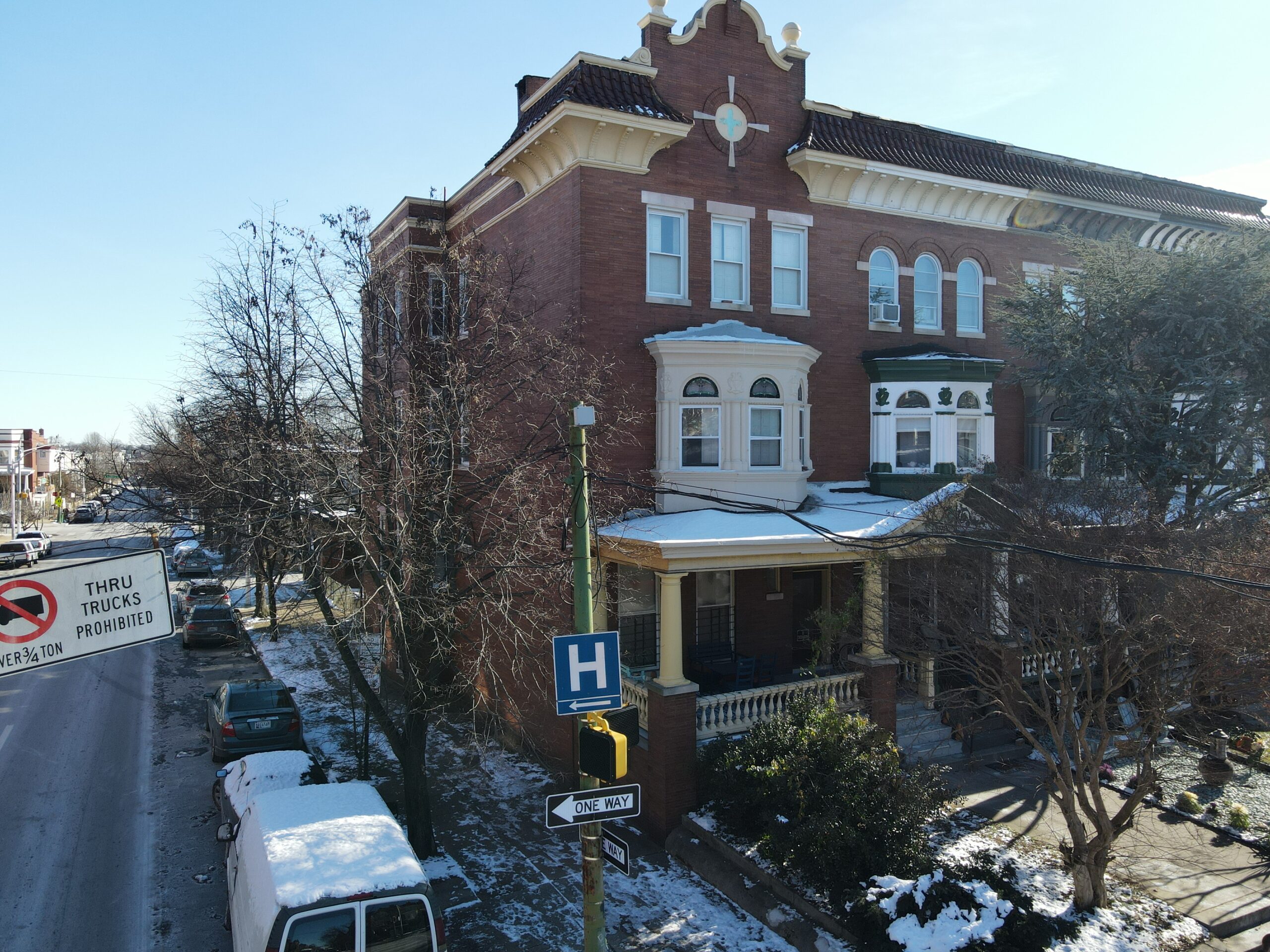 2745 North Calvert Street: 4 Apartments in Charles Village, 4,080 Sq. Ft. End-of-Group